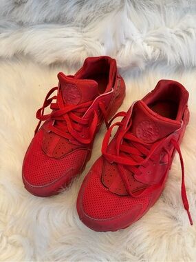 Nike Kids All-Red Sneakers